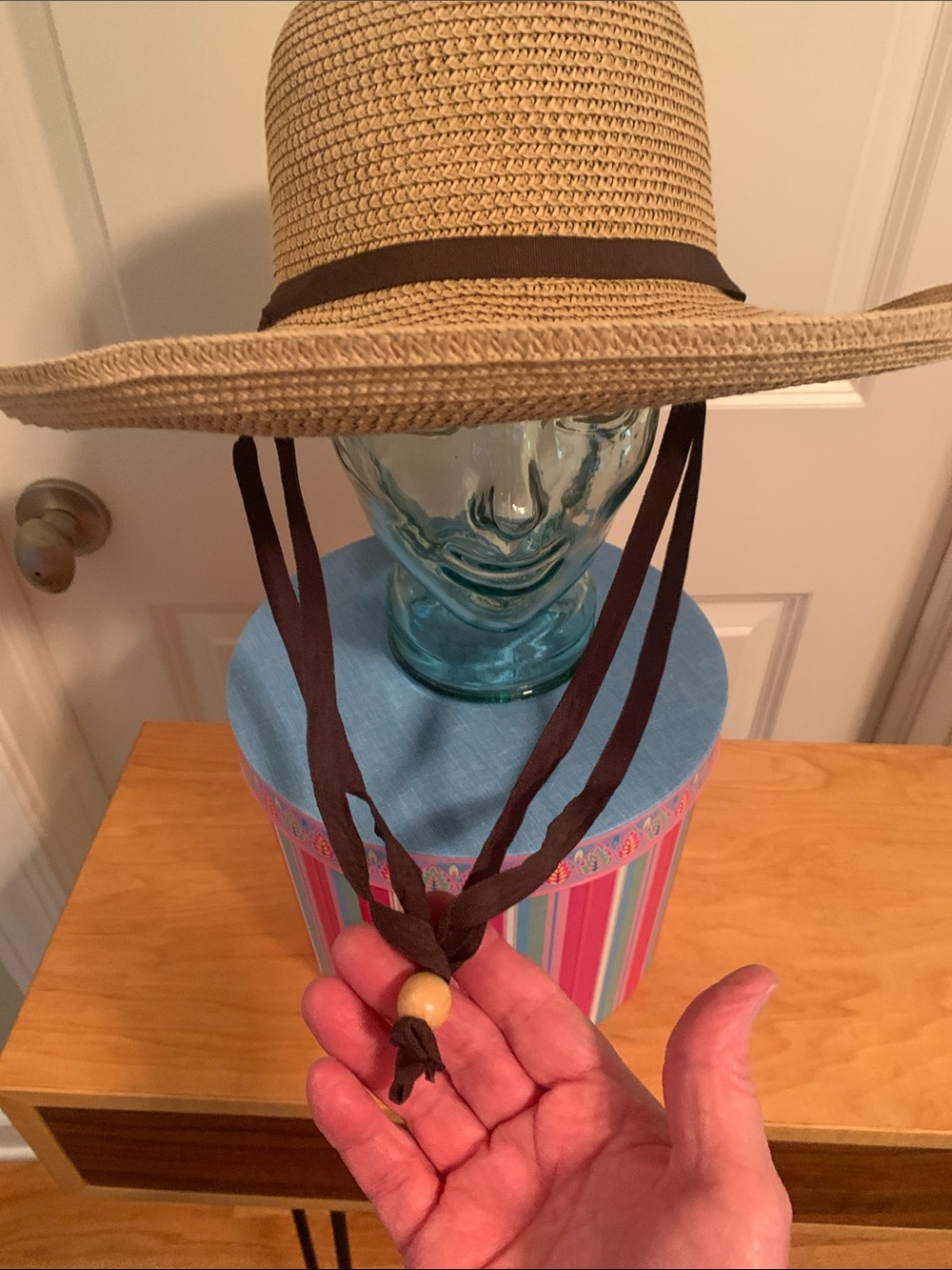Smith & Hawken Unisex Natural Straw Sun Hat with Adjustable Ties - Picture 6 of 11